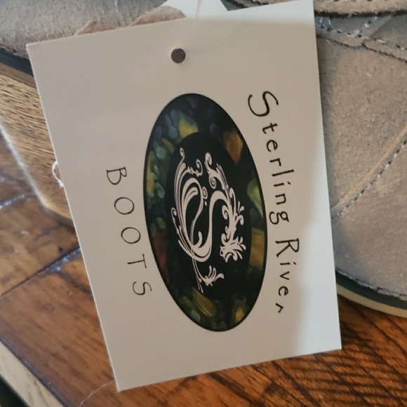 FINAL PRICE - Sterling River suede boots, Size 7.5 - Picture 4 of 7